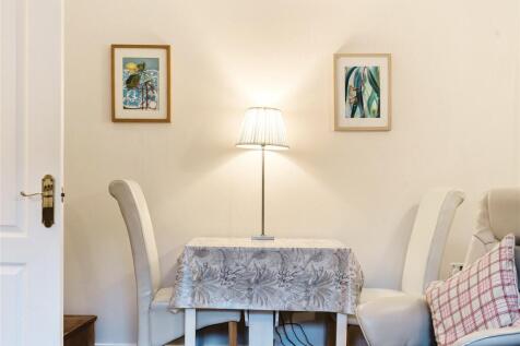 Sitting/Dining Room