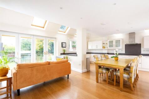 Kitchen/Diner/Family
