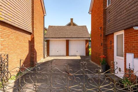 Double Garage