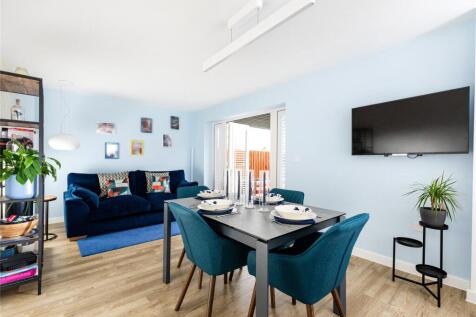 Dining/Family