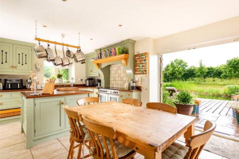Kitchen/Breakfast