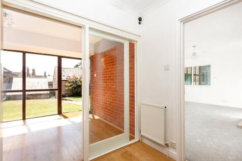 Hall/Garden Room