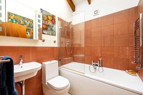 Bedroom Two En Suite