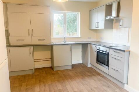 Kitchen 3 new.jpg