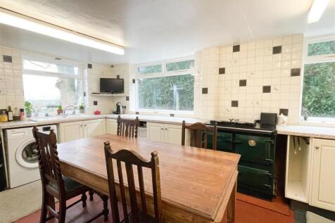 kitchen1.jpg