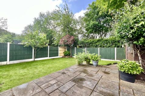 Enclosed Rear Garden