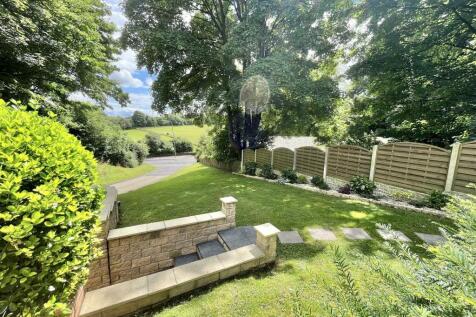 Gardens &amp; Patio Areas