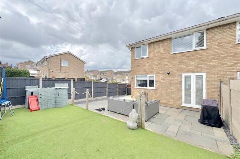 Enclosed Rear Garden
