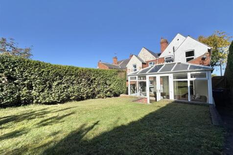 Enclosed Rear Garden