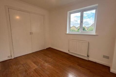 Bedroom 1.5 .jpg