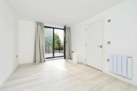 2 Hillside Place (2).jpg