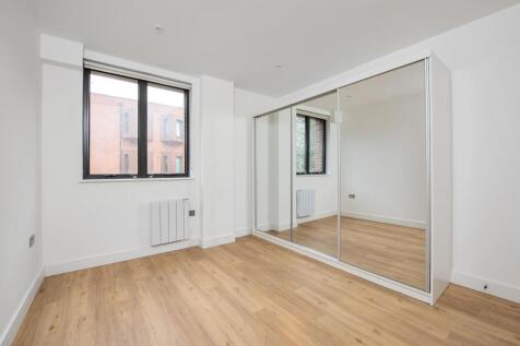 32 Hillside Place (4).jpg