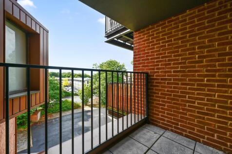 27 Hillside Place (2).jpg