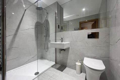 WhatsApp Image 2025-11-25 at 14.33.59 (1).jpeg