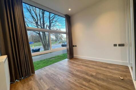 WhatsApp Image 2025-11-25 at 14.33.59.jpeg