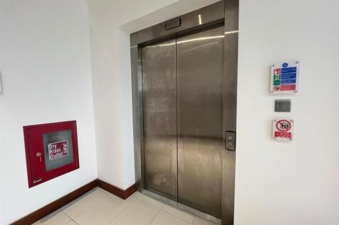 WhatsApp Image 2025-11-25 at 14.34..jpeg