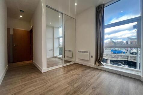 WhatsApp Image 2025-11-25 at 14.31.12 (4).jpeg