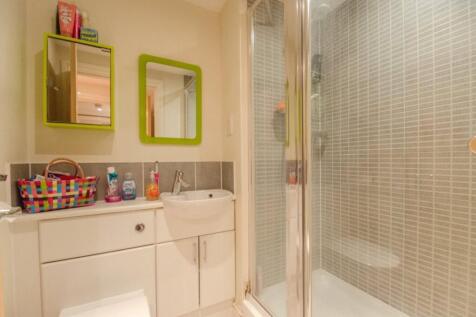 En-suite Shower/WC