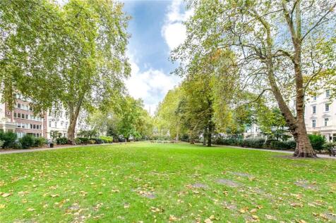 St Georges Square