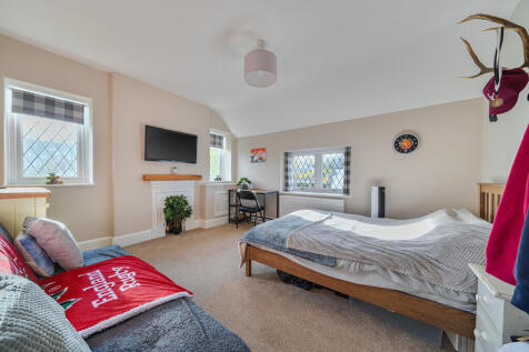 1383937-21-691f3d...