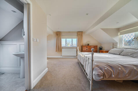 1383937-19-691f3d...