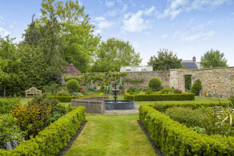 Walled Garden..