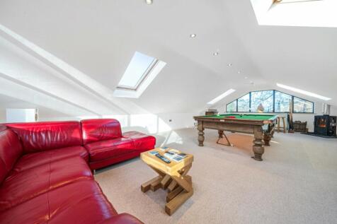 Studio/Games Room