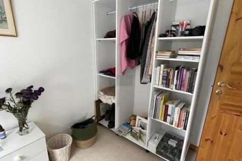 Flat 3 Bedroom 2b.JPG