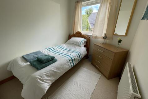 Bedroom 4a.JPG