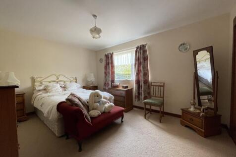 Bedroom 2a.JPG