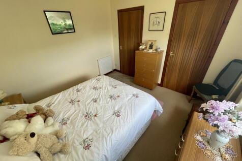 Bedroom 3a.JPG