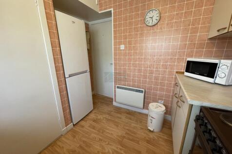 Kitchen c.JPG