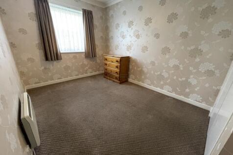 Bedroom 1a.JPG