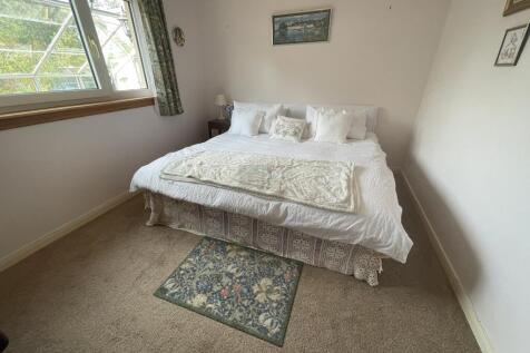 Bedroom 1a.JPG
