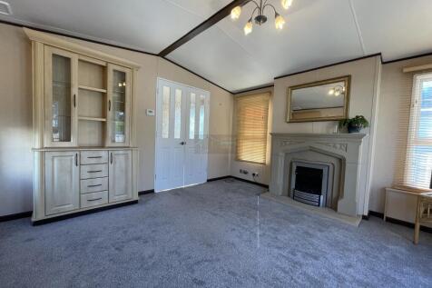 Lounge a.JPG