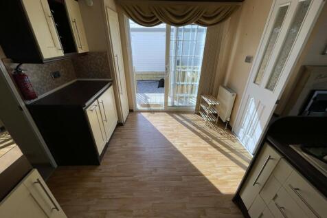 kitchen c.JPG