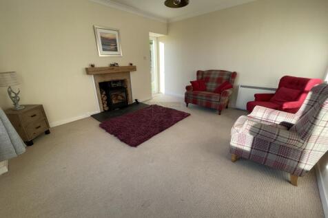 Lounge b.JPG
