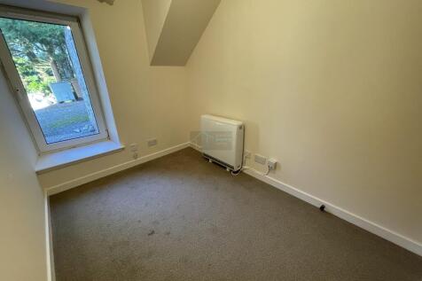 Bedroom 3a.JPG