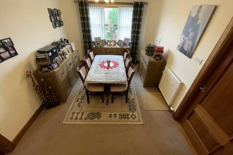 Dining Area.JPG