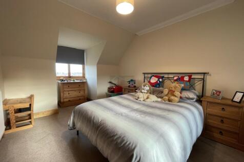 Bedroom 4b.JPG