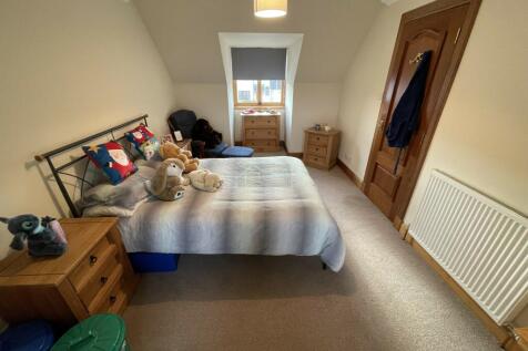Bedroom 4.JPG