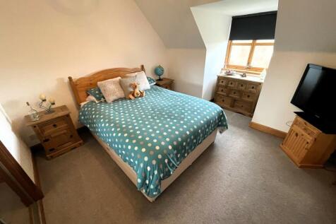 Bedroom 5a.JPG