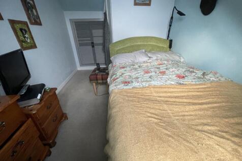 Bedroom2a