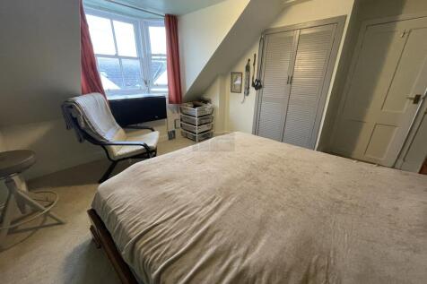 Bedroom 3b.JPG