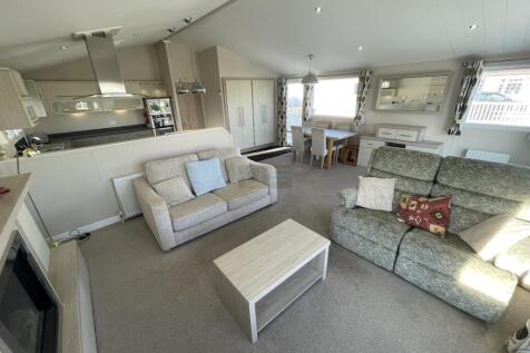 Lounge a.JPG