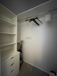 Bedroom 2 Walk in Wardrobe.JPG