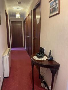 Hallway.JPG