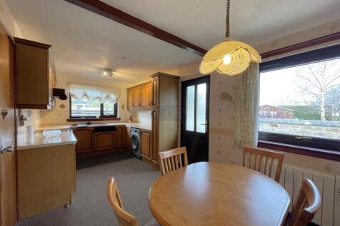 Kitchen a.JPG
