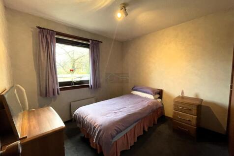 Bedroom 3a.JPG