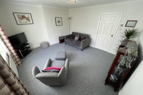 Lounge a.JPG